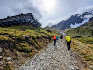 hikers approaching reguge Elisabetta